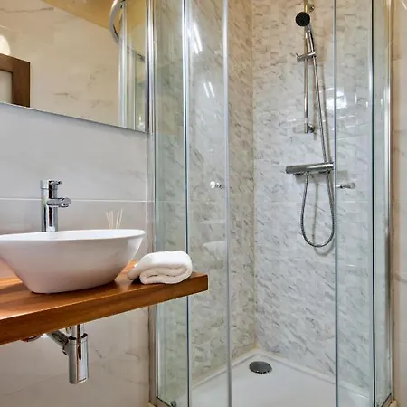 Ta Xandru Holiday In With A Large Swimming Pool Holiday home Munxar